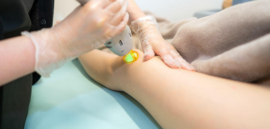 ビューティースキンクリニック お得に追加できる！1回ずつの都度払いOK 医療脱毛施術風景